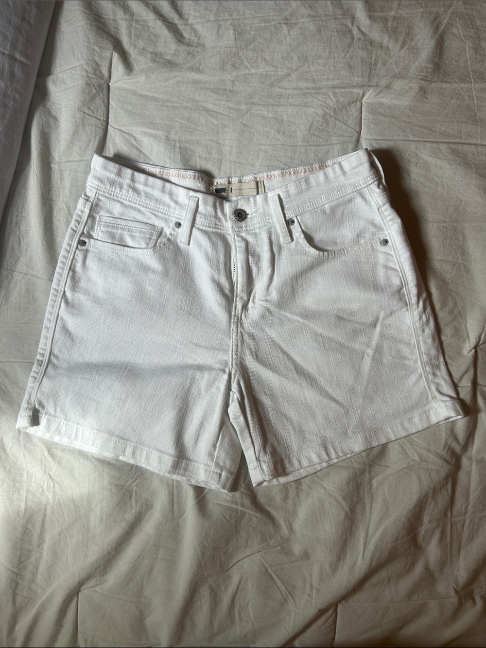 Levi's White Denim Women's Shorts